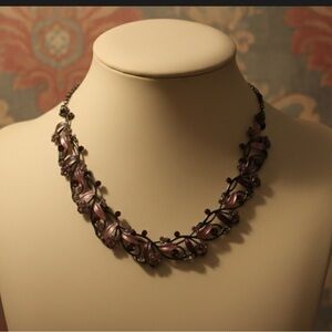 VINTAGE YUKUAN COSTUME STATEMENT JEWELRY NECKLACE. STUNNING